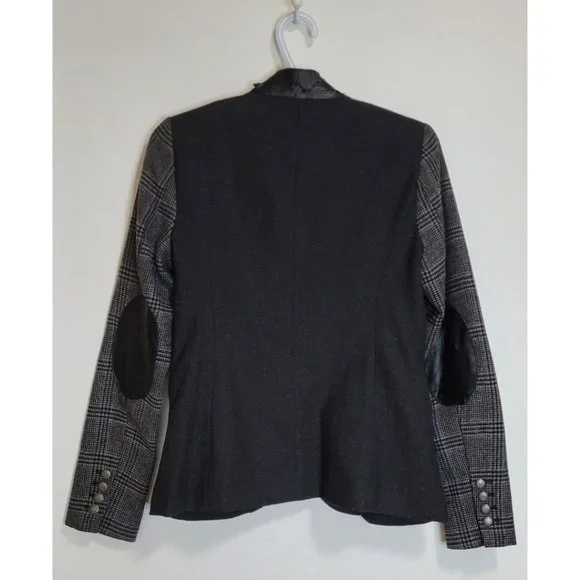 Smart Set Blazer - Picture 5 of 8